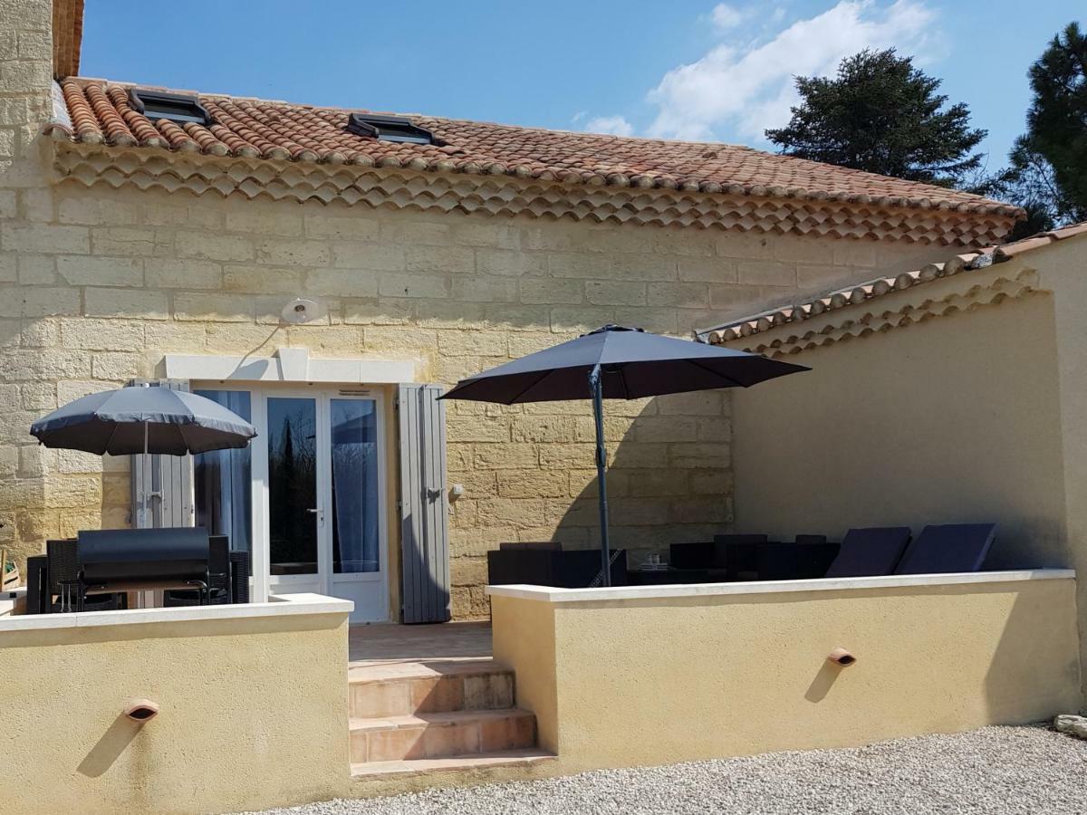Mézoargues Le Mas Saint Jean מראה חיצוני תמונה